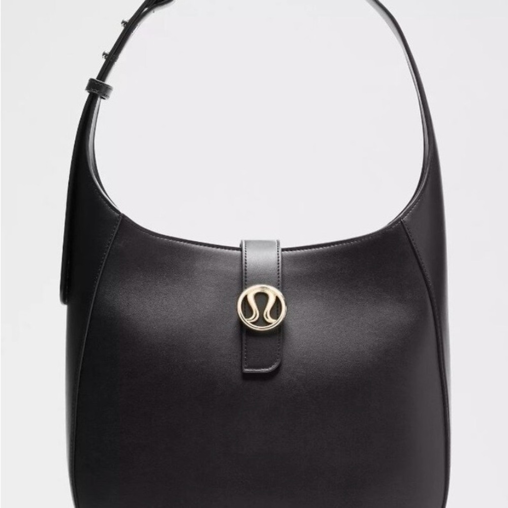 NWT Lululemon Leather Alternative Shoulder